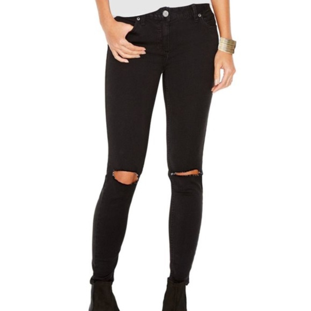 ▪️Free People Black Ripped Jeans▪️ - Picture 2 of 6